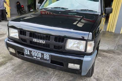 2017 Isuzu Panther PICK UP TURBO PICK UP bekas