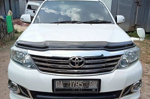 Second Hand 2013 Toyota Fortuner  2.7 L 4X4 V LUX A/T