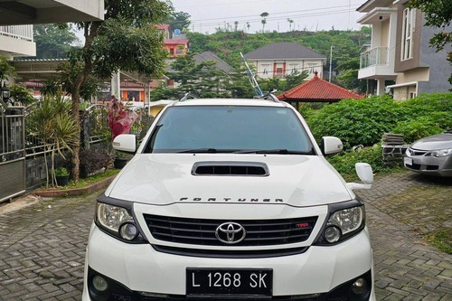 Used 2014 Toyota Fortuner 4X2 2.5L AT TRD