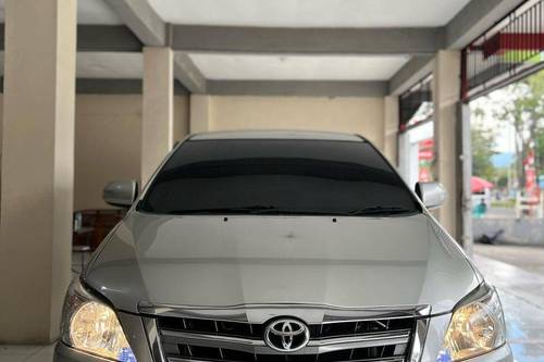 2012 Toyota Kijang  G 2.0 A/T Luxury bekas