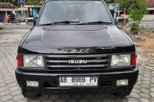 2010 Isuzu Panther PICK UP 2.5 bekas