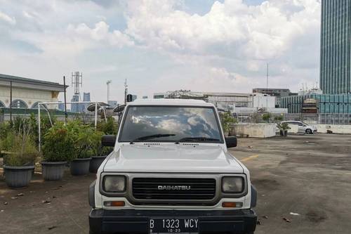 2000 Daihatsu Taft ROCKY 4 X 4  M/T JEP bekas