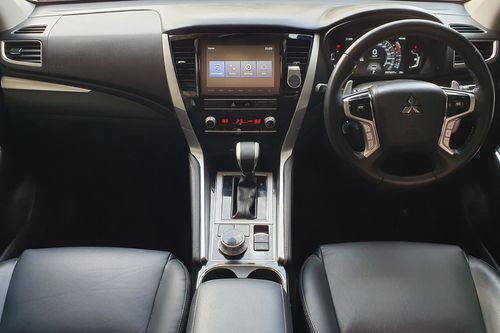 2023 Mitsubishi Pajero Sport Dakar Ultimate AT 4x4 bekas