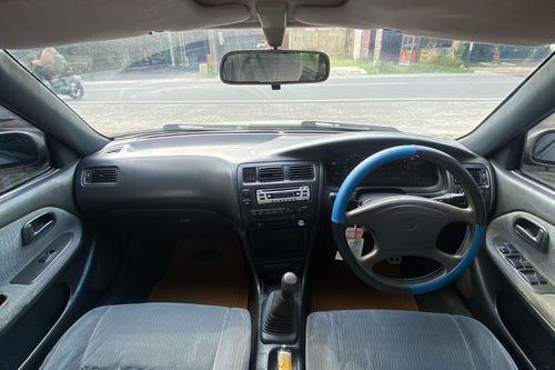 1992 Toyota Corolla (1991-1995) 1.6 SE GREAT MT SDN tua