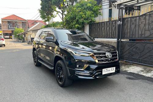 Used 2023 Toyota Fortuner 4x2 2.8 GR Sport AT DSL