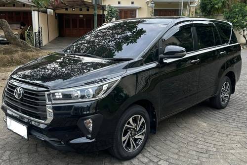 2022 Toyota Innova DIESEL V 2.4 AT tua
