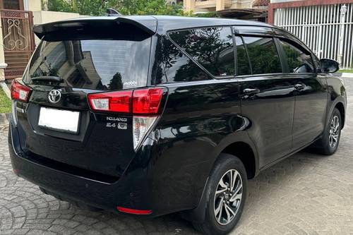 2022 Toyota Innova DIESEL V 2.4 AT tua