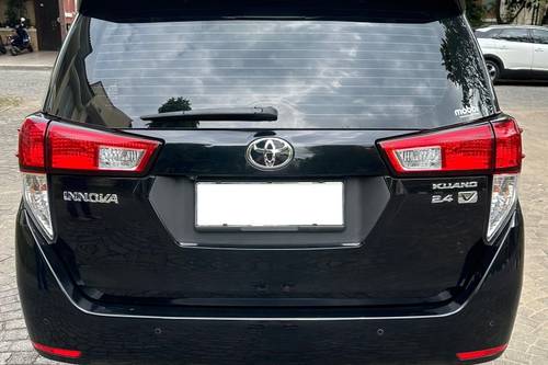 Dijual 2022 Toyota Innova DIESEL V 2.4 AT bekas