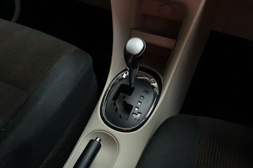 2017 Toyota Sienta Q CVT bekas