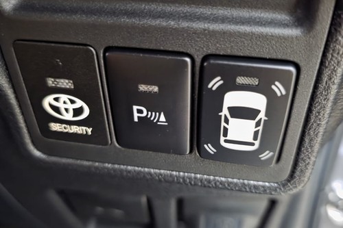 Dijual 2019 Toyota Kijang Innova REBORN 2.4 V AT DIESEL bekas