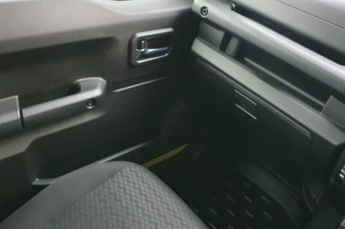 2023 Suzuki Jimny Two Tone AT bekas
