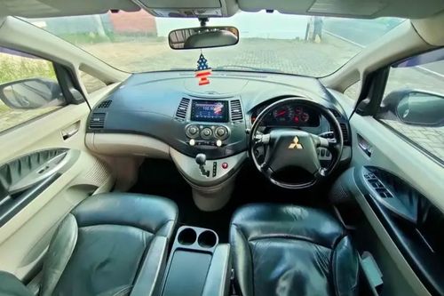 2008 Mitsubishi Grandis 2.4 MIVEC A/T bekas