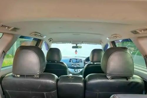 2008 Mitsubishi Grandis 2.4 MIVEC A/T bekas