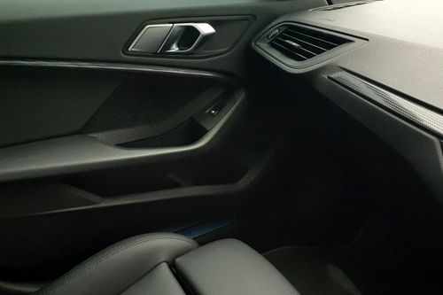 2022 BMW 2 Series Gran Coupe 218i bekas
