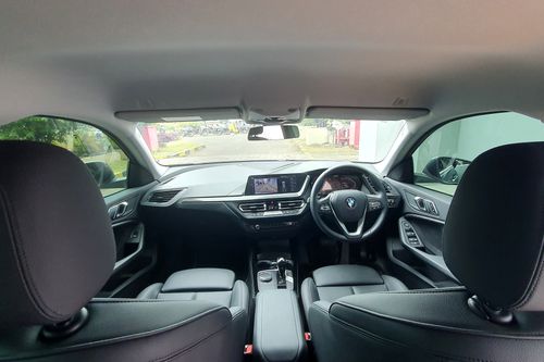 2022 BMW 2 Series Gran Coupe 218i bekas