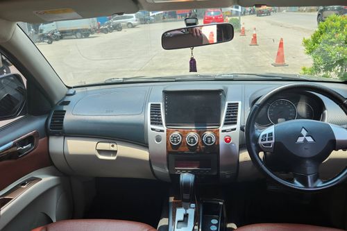 2013 Mitsubishi Pajero Sport Exceed AT 4x2 bekas