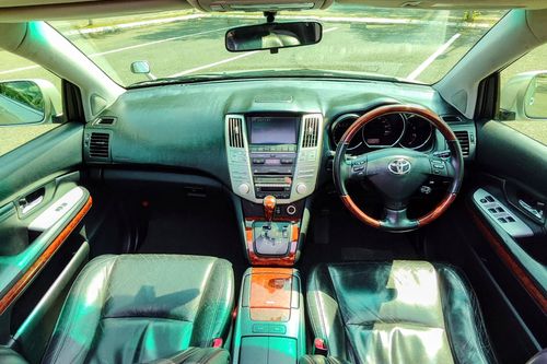 Second hand 2005 Toyota Harrier 3.0 300G AT PREMIUM 
