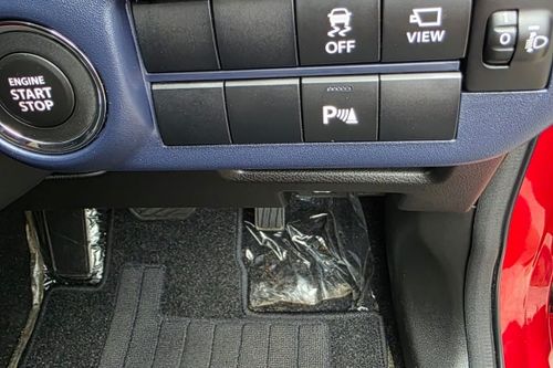 2024 Suzuki Baleno HB A/T bekas