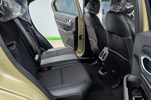 2024 Honda HRV SE 1.5L AT tua