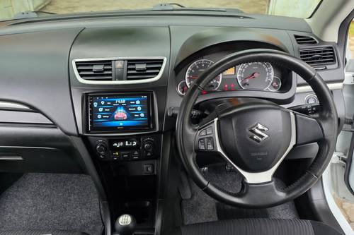 2014 Suzuki Swift GX MT bekas