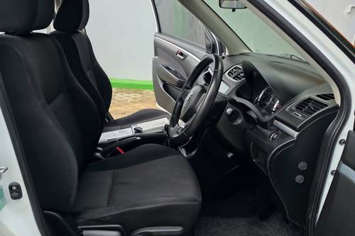 2014 Suzuki Swift GX MT bekas