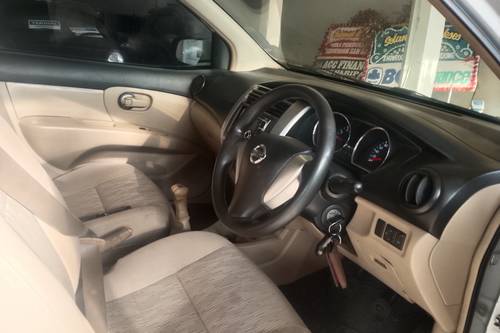 2013 Nissan Grand Livina 1.5 SV MT tua