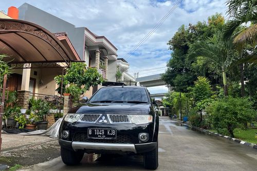 2011 Mitsubishi Pajero Sport Dakar Ultimate AT 4x4 tua