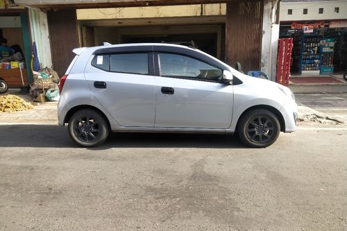 Dijual 2021 Daihatsu Ayla 1.0L X AB MT bekas