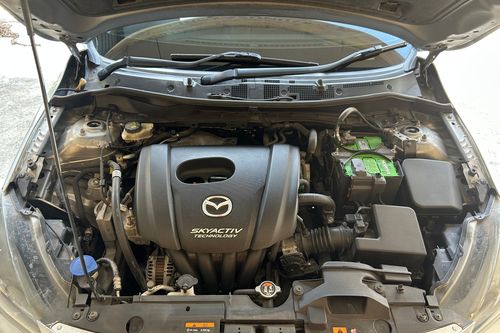 2017 Mazda 2  R SKYACTIV AT