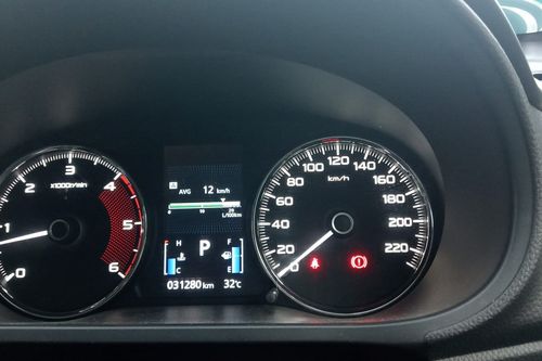 2019 Mitsubishi Pajero Sport Dakar AT 4x2 tua