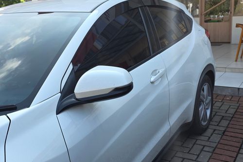 Dijual 2019 Honda HRV 1.5L S CVT bekas