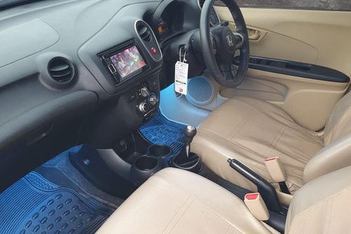 Second hand 2014 Honda Mobilio E MT 