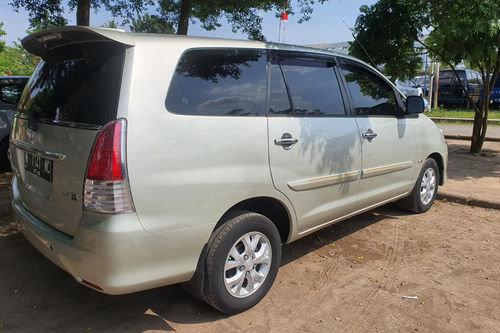2010 Toyota Kijang Innova 2.5 G MT DIESEL bekas