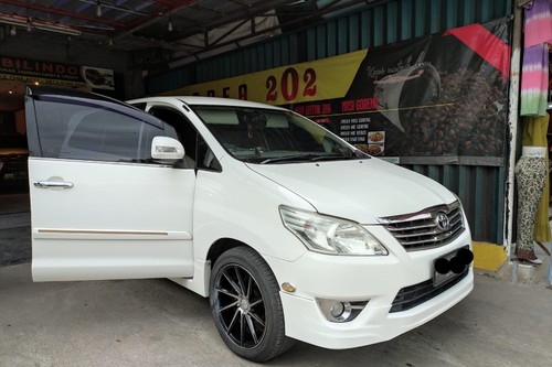 2012 Toyota Kijang Innova G Luxury M/T Gasoline bekas