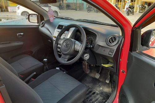 2015 Daihatsu Ayla 1.0 X MT bekas