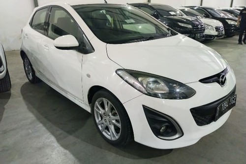 2010 Mazda 2 Hatchback  R A/T bekas