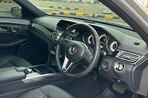 2015 Mercedes Benz E-Class  E 250 AVANGARDE CKD AT