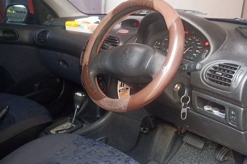 Dijual 2001 Peugeot 206 Sporty 1.4L AT bekas