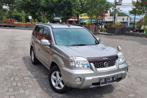 2005 Nissan X Trail 2.5L CVT AT bekas