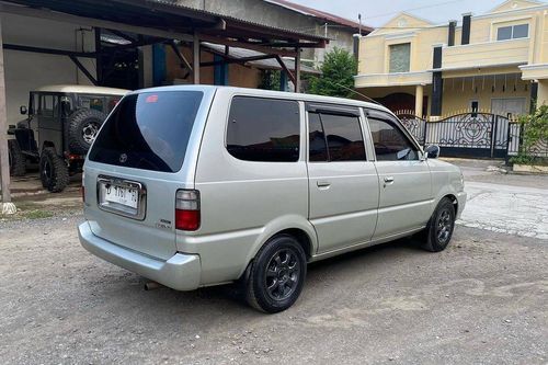Dijual 2001 Toyota Kijang Innova 2.0L LGX bekas