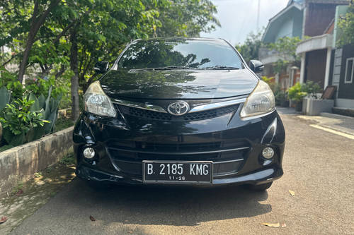 2013 Toyota Avanza Veloz  1.5 AT