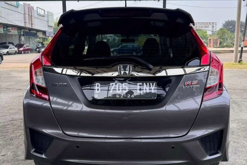 Beli mobil bekas