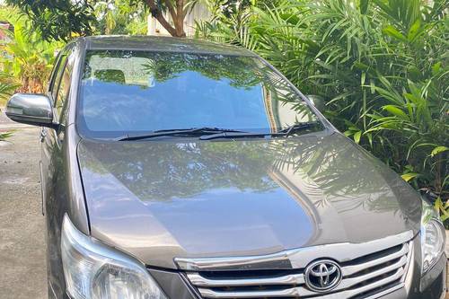 Used 2012 Toyota Kijang Innova V Luxury M/T Gasoline