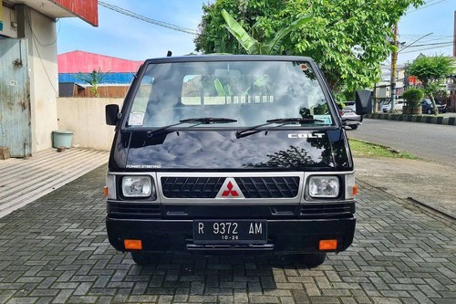2021 Mitsubishi L300 Pickup Standard bekas