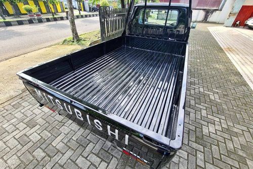 Used 2021 Mitsubishi L300 Pickup Standard