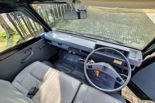 Used 2021 Mitsubishi L300 Pickup Standard