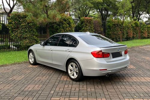 Used 2013 BMW 3 Series Sedan 320i Sport