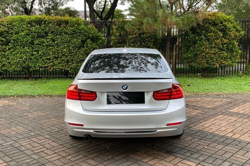 Used 2013 BMW 3 Series Sedan 320i Sport