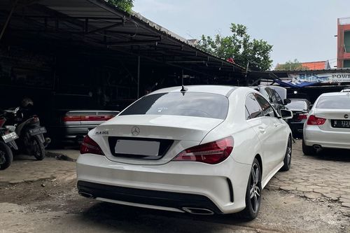 2019 Mercedes Benz CLA-Class 200 AMG Line bekas