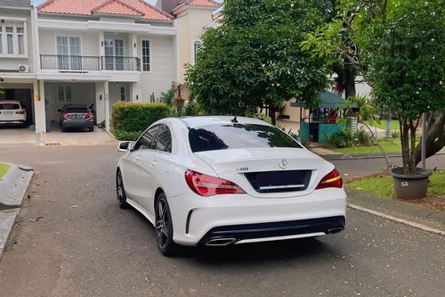 2019 Mercedes Benz CLA-Class 200 AMG Line bekas